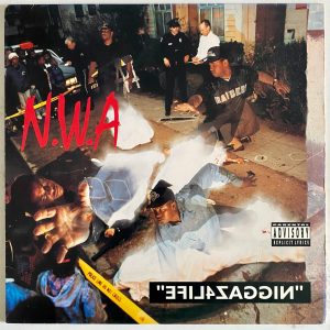 N.W.A – Efil4zaggin