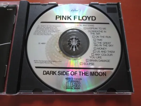 Pink Floyd – The Dark Side Of The Moon